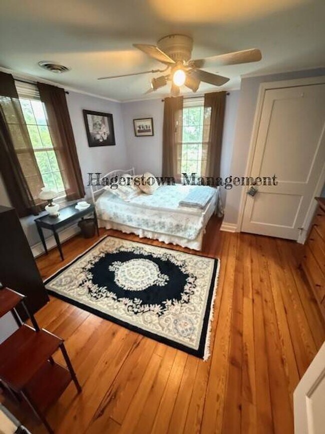 Building Photo - 3 Bedroom Home in Picturesque Appalacian M...