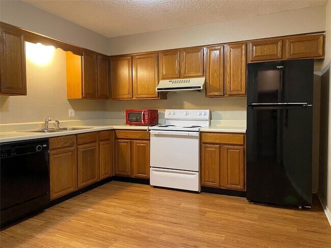 Building Photo - 3047 Olympia Drive