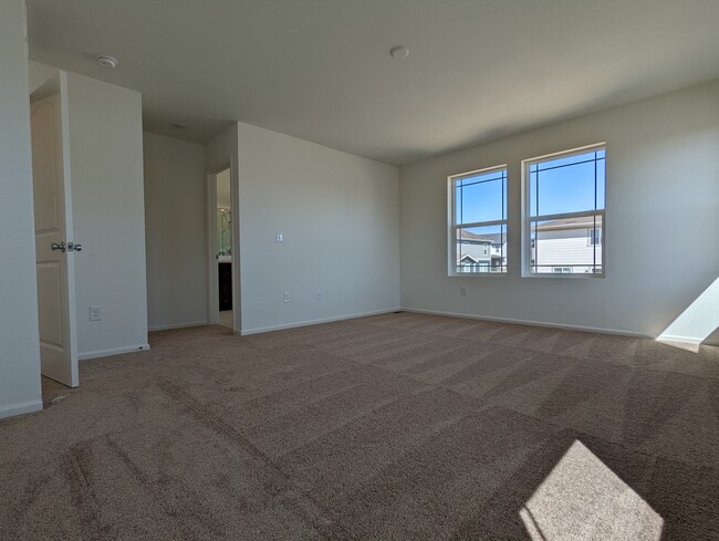 Master Bedroom - 6098 N Nepal Ct