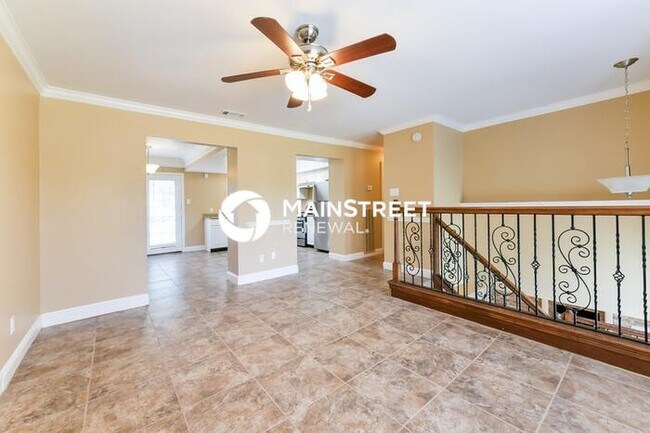 Building Photo - 3 Bedroom Pet-Friendly Home in Houston, TX with Main Street Renewal