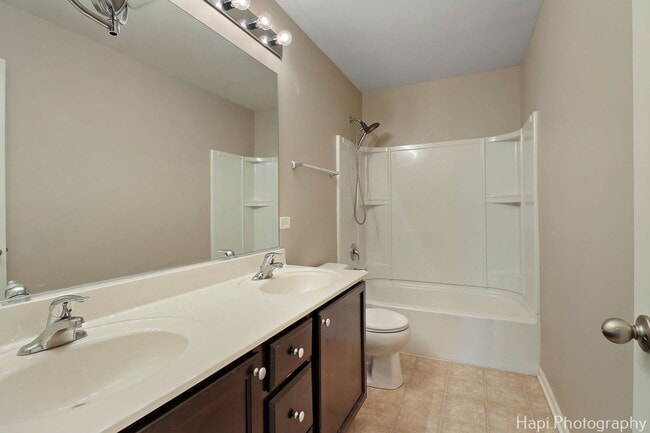 Building Photo - 1145 Adagio Dr