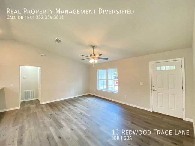 Building Photo - 13 Redwood Trace Ln