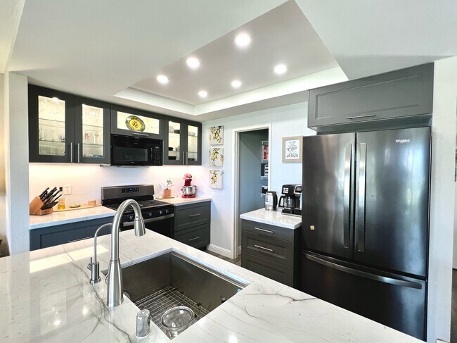Building Photo - 7027 Camino Pacheco