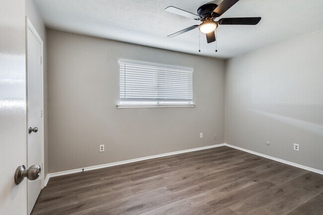 Building Photo - WANTED: Fresh & Newly Renovated Duplex • R...