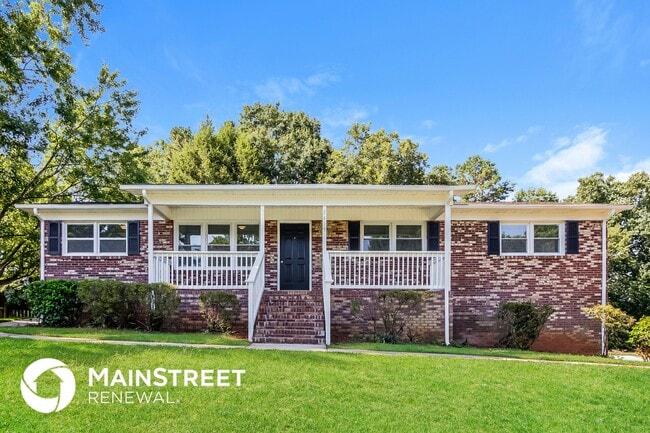 Building Photo - 2419 Sandlewood Dr
