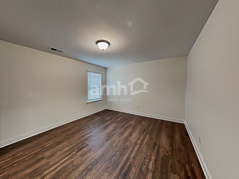 Building Photo - 122 Ashton Pk Dr