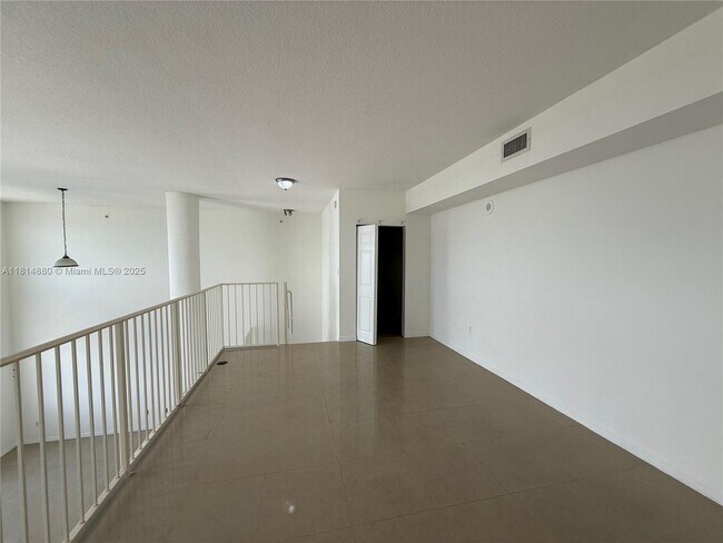 Building Photo - 1 Glen Royal Pkwy
