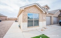 Building Photo - 2107 Langford Ave