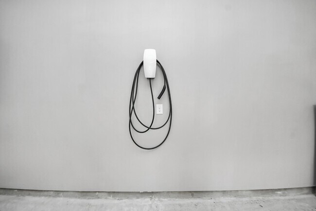 Building Photo - 9614 Riddlewood Ln