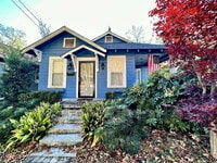 Building Photo - 2817 Columbia Ave