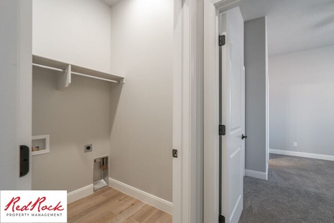 Building Photo - 2 Bedroom Townhome in Sky Ridge, Hurricane