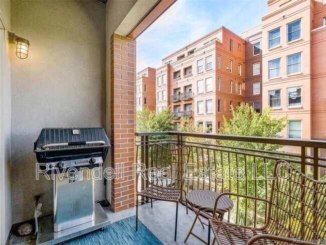 Building Photo - 1631 Emerson St