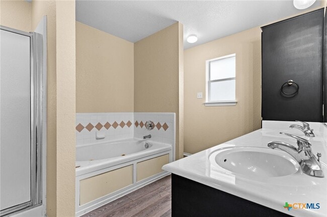 Building Photo - 4009 Tiger Dr
