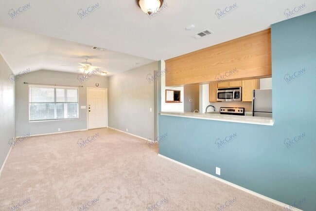 Building Photo - 3504 Riesling Dr