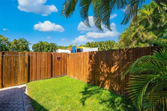 Building Photo - 15200 SW 163rd St