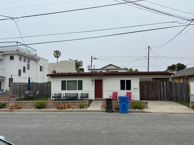 Building Photo - 358 Boeker Ave