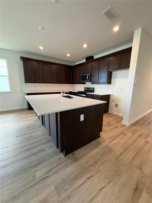 Building Photo - 1373 Stoneway Pl