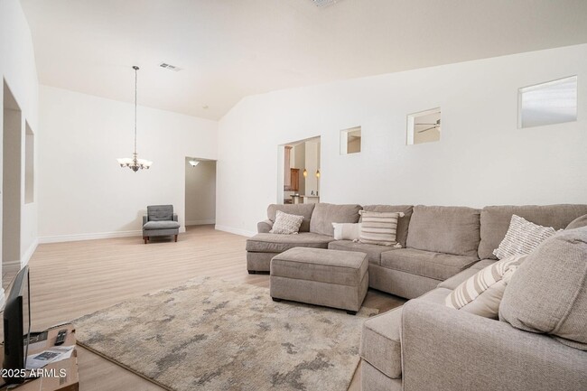 Building Photo - 25256 W Darrel Dr