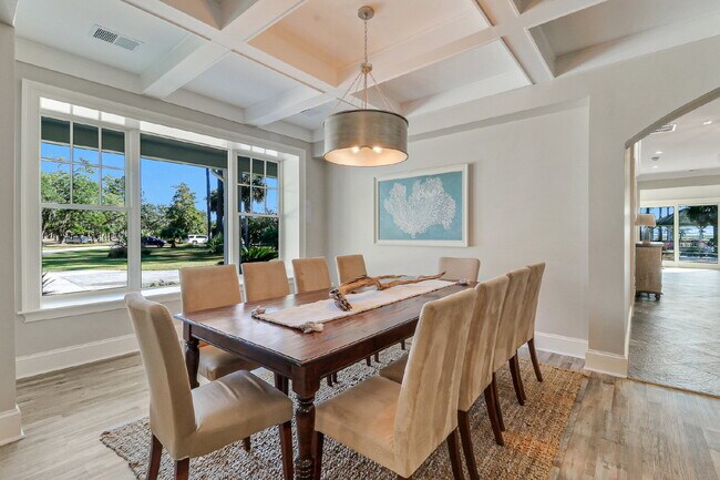 Building Photo - Private, Low Country Residence for Rent!