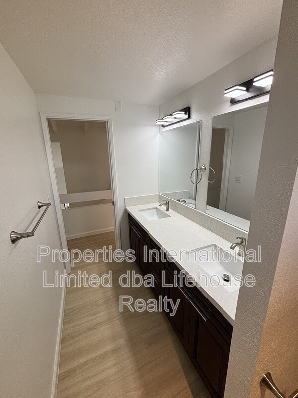 Building Photo - 95-797-797 Lanipaa St