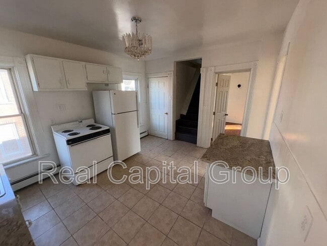 Building Photo - 1210 1st Ave