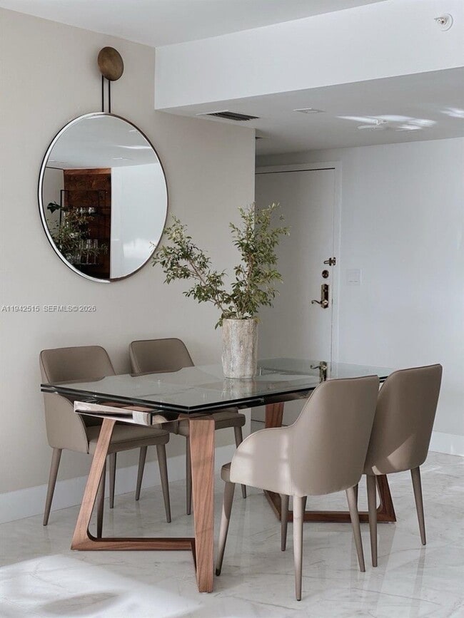 Building Photo - 800 Claughton Island Dr