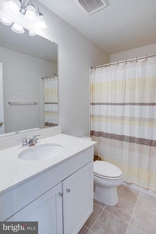 Building Photo - 1576 Meadowlark Glen Rd