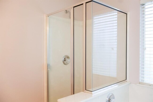Building Photo - 3632 Double Diamond