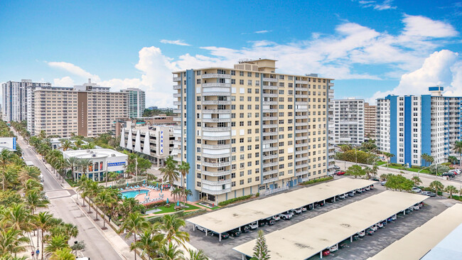 Building Photo - 305 N Pompano Beach Blvd