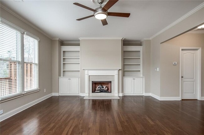 Building Photo - 528 Twinrose Way