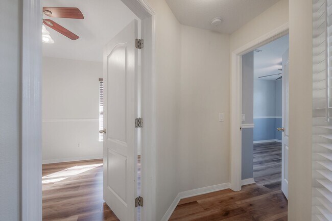 Building Photo - Brandon - 3 Bedroom 2 Bath Home in Gated C...