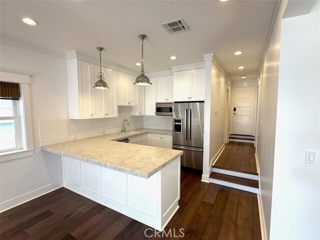 Building Photo - 524 13th St