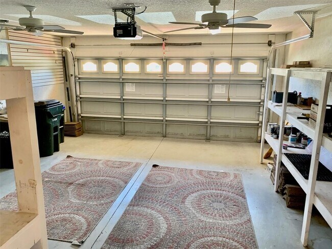 Building Photo - 2775 Royal Palm Dr