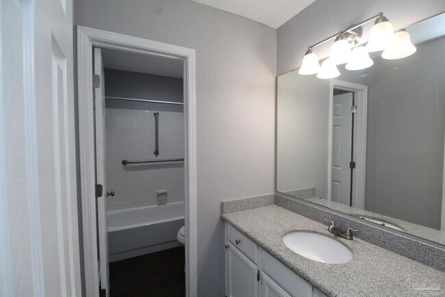 Building Photo - 2709 Chicago Ct