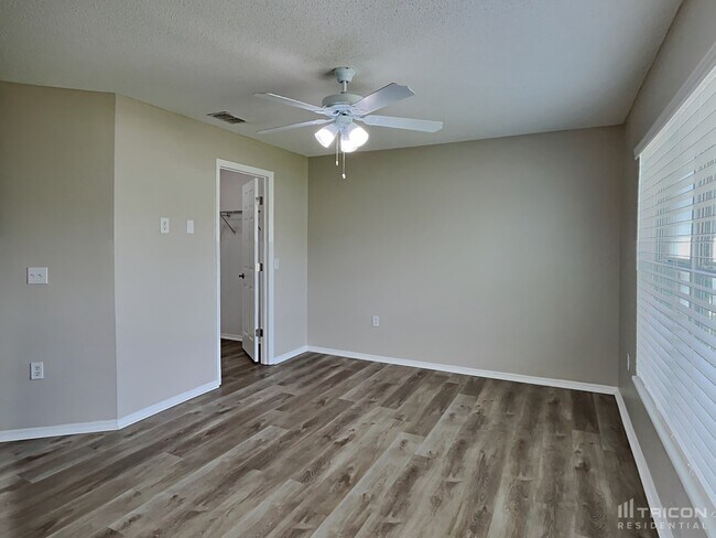 Building Photo - 3503 Harlequin Dr