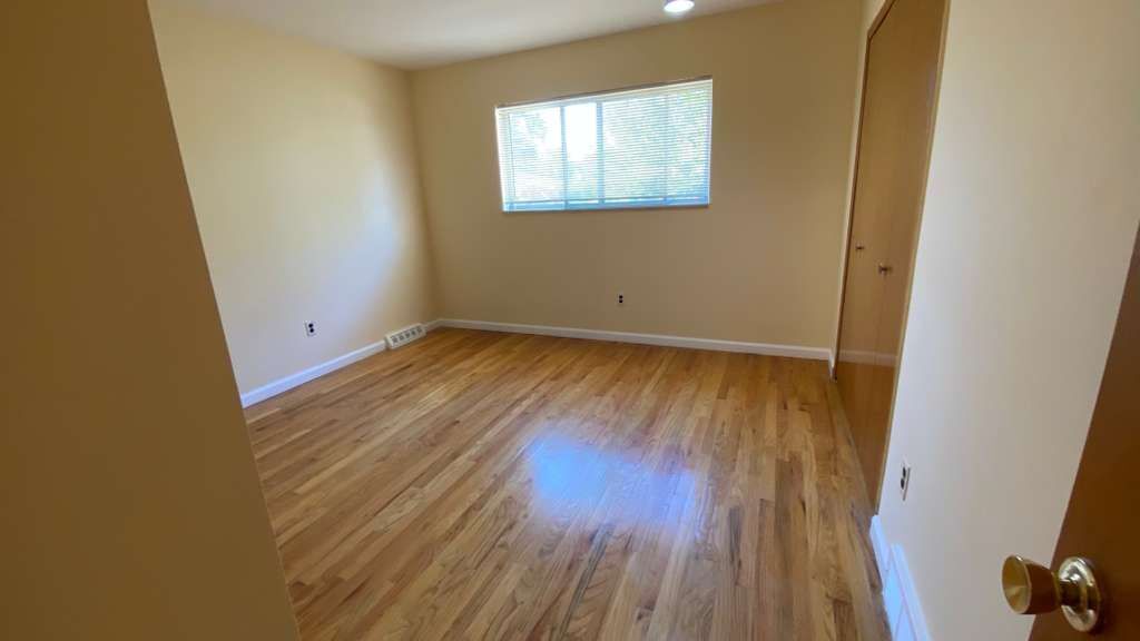 Building Photo - 28301 Mavis Dr