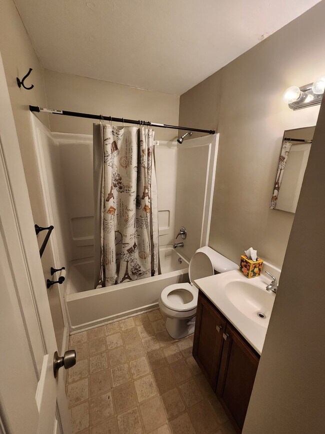 Building Photo - WELMAR