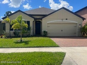 Building Photo - 900 Old Country Rd S E