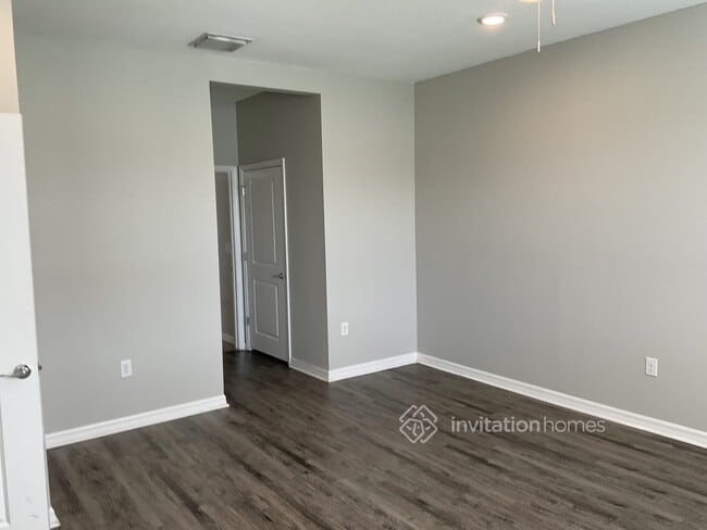 Building Photo - 3711 Wayfarer Wy