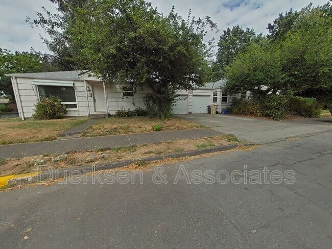 Primary Photo - 3261 NW Johnson