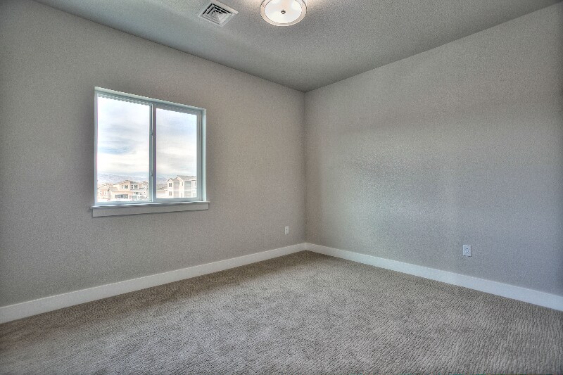 Building Photo - 2132 Saison St