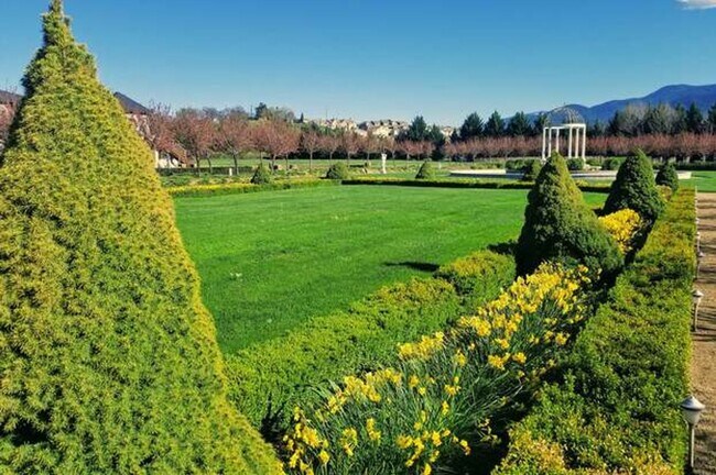 Building Photo - One of a kind furnished apartment on Creekside Estate | Short-Term Rental Available Now through A...