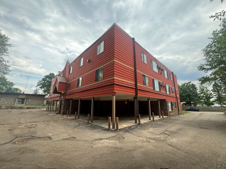 Building Photo - 1501 7th Ave S