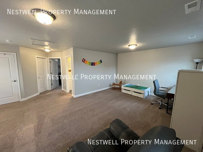 Building Photo - 1508 Waterfront Dr