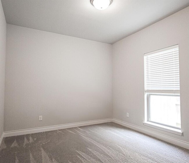 Building Photo - 16323 Pintado Forest Rd