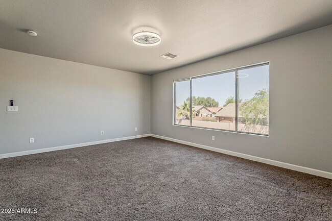 Building Photo - 21928 N Braden Rd