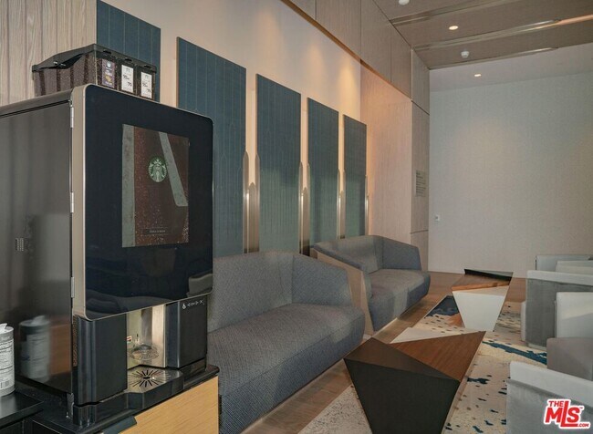 Building Photo - 877 Francisco St