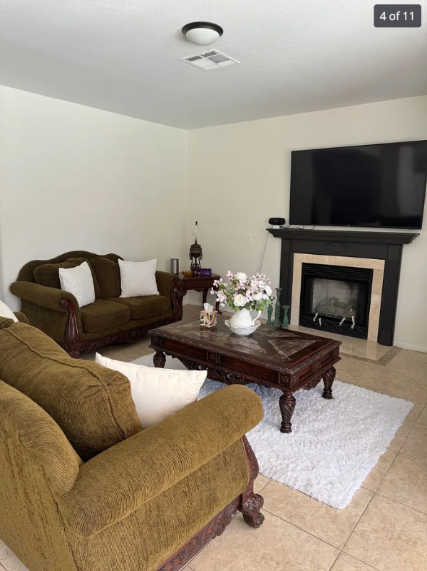 Building Photo - 8129 Riviera Beach Dr