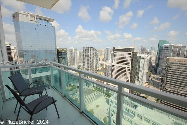 Building Photo - 950 Brickell Bay Dr