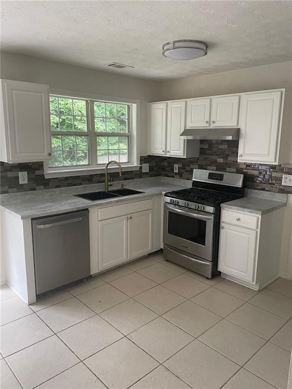 Building Photo - 620 Manor Glen Dr